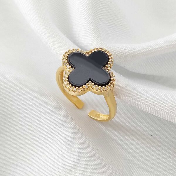 anel inspired preto zircônias